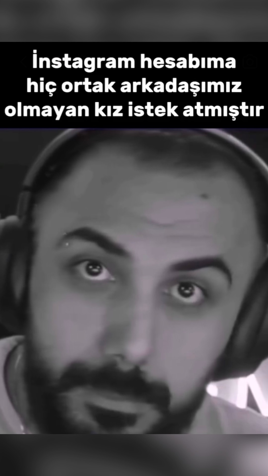 Örnek klip: BarışG, “Instagram hesabıma hiç ortak arkadaşımız olmayan kız istek atmıştır”